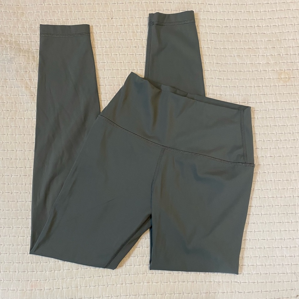 CRZ YOGA Women's Workout Leggings 25 Inches - 7/8 High Waist Pants in Grey Sage